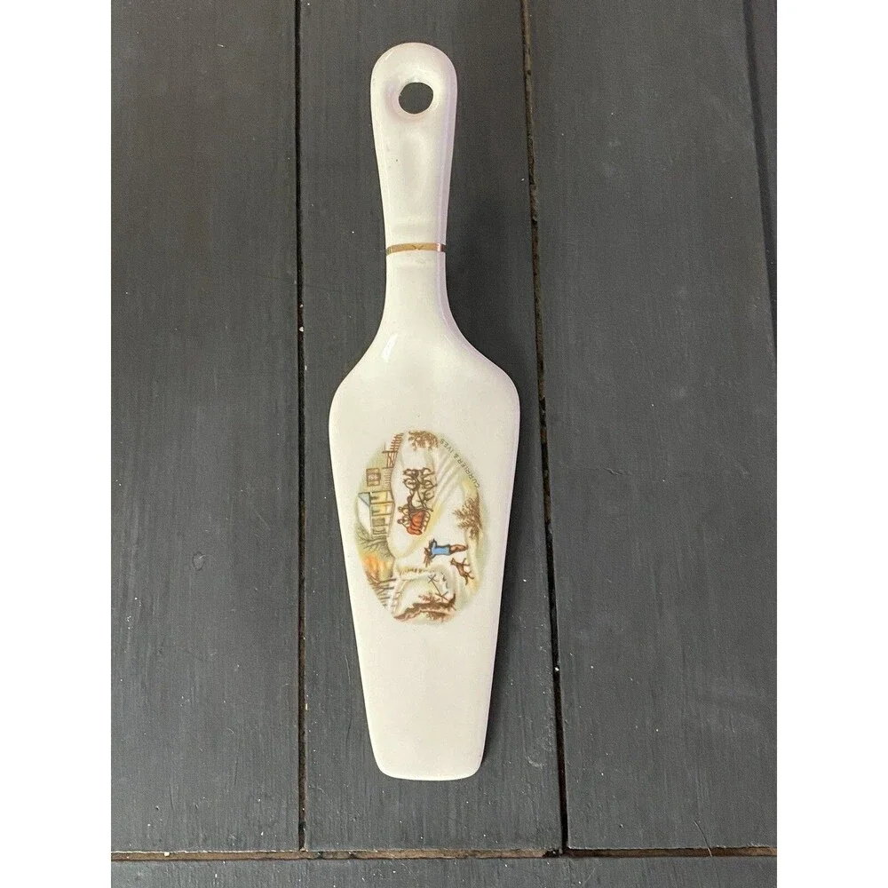 Currier & Ives Pie Cake Server Winter Homestead  Scene 9.5” Christmas Dinner